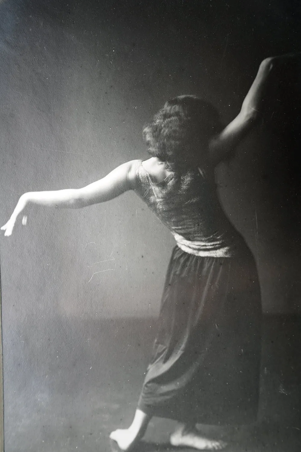 A Group of Six Original Early 20thC Gelatin Silver Photographs of Expressive Dance c.1925-35