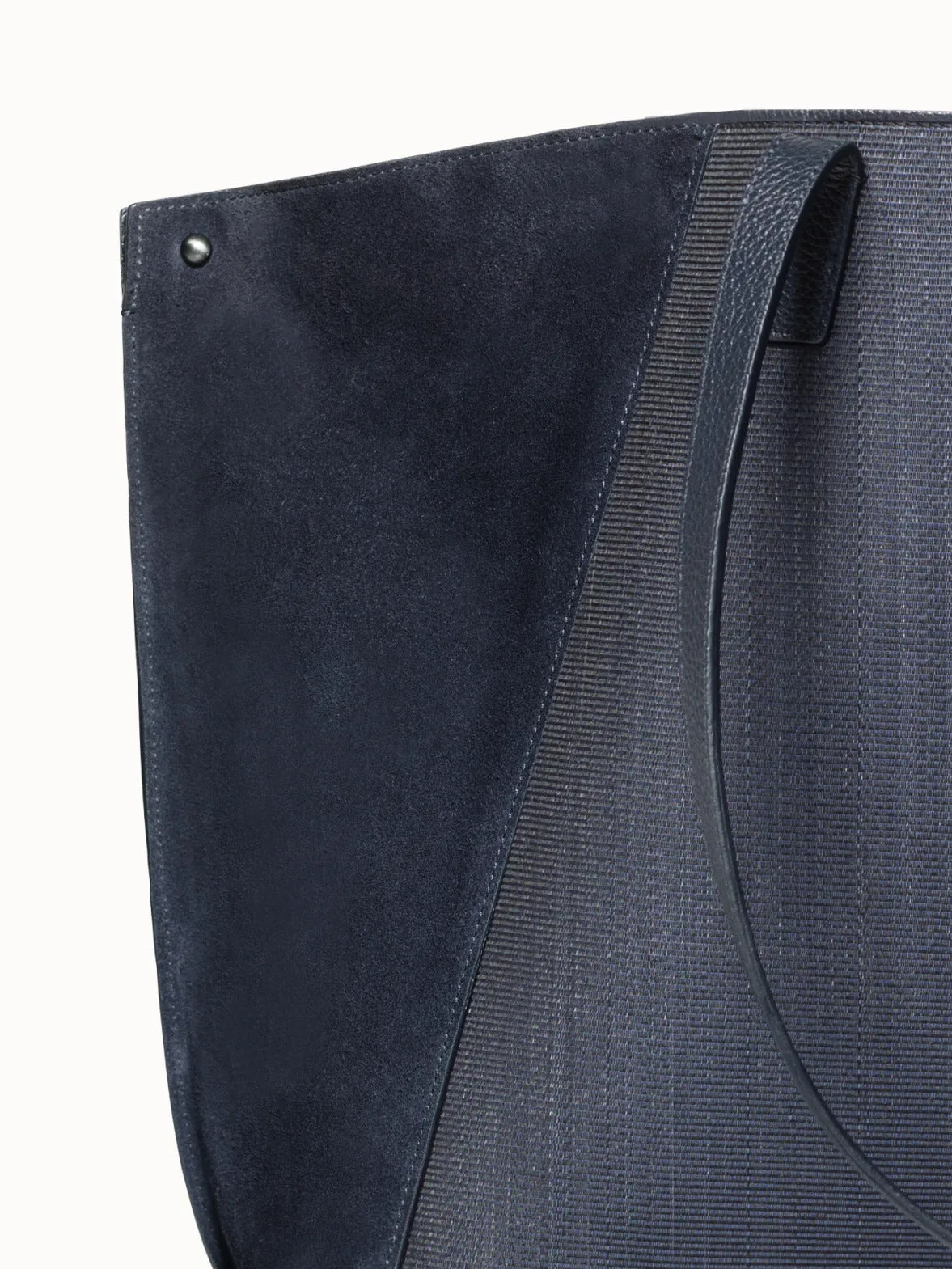 Ai Medium Shoulder Tote