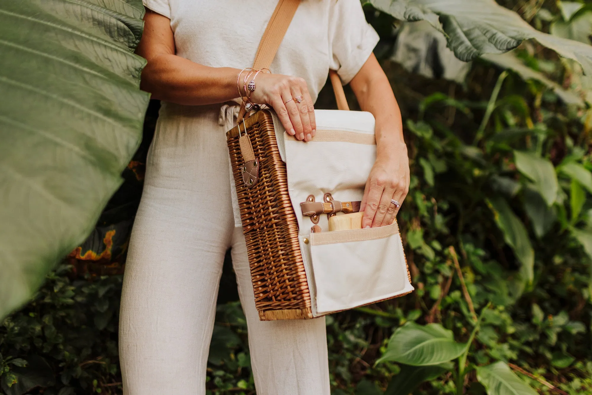 Corsica Wine & Cheese Picnic Basket