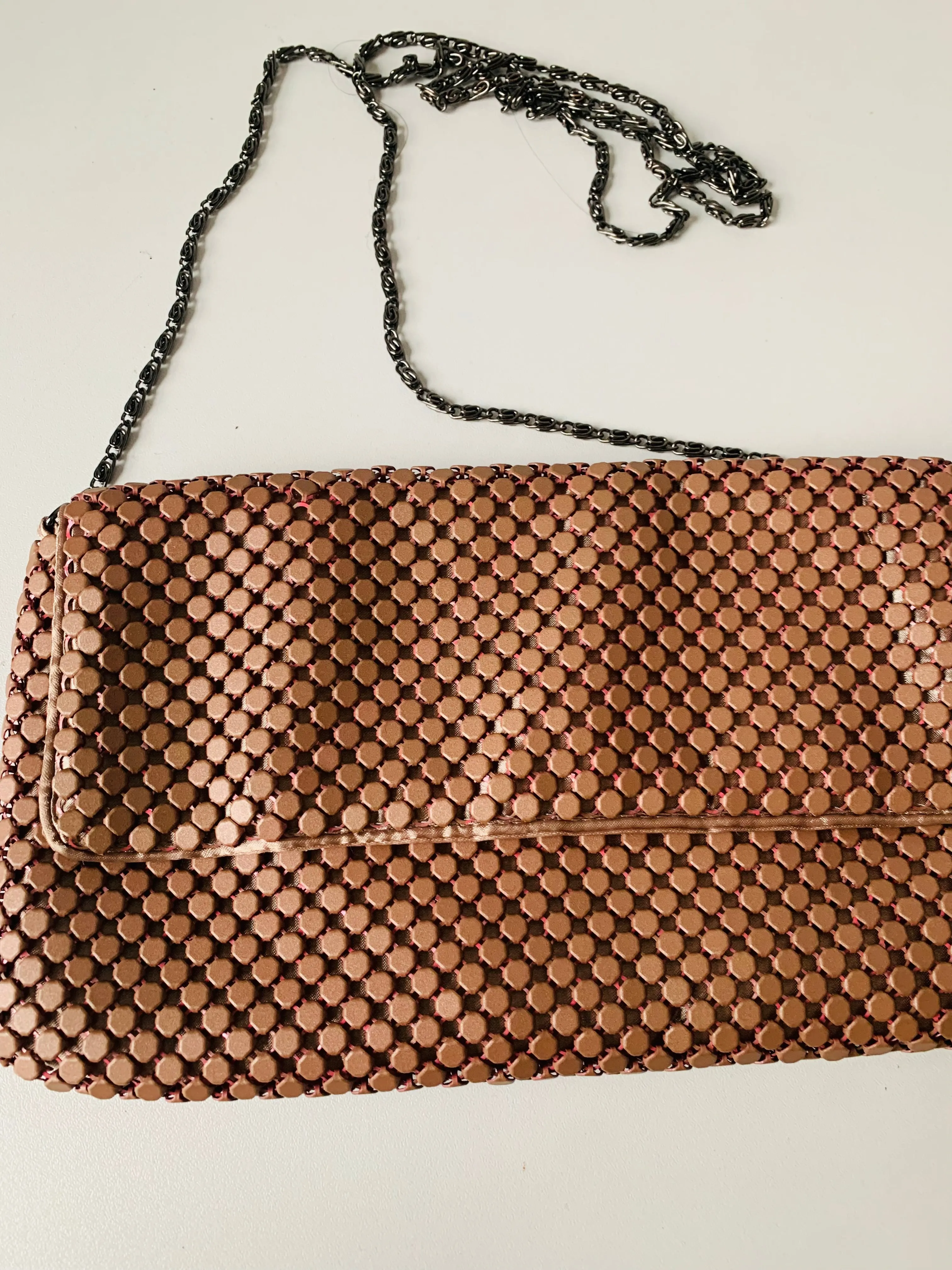 La Regale Dusty Rose Mesh Vintage Crossbody/Clutch