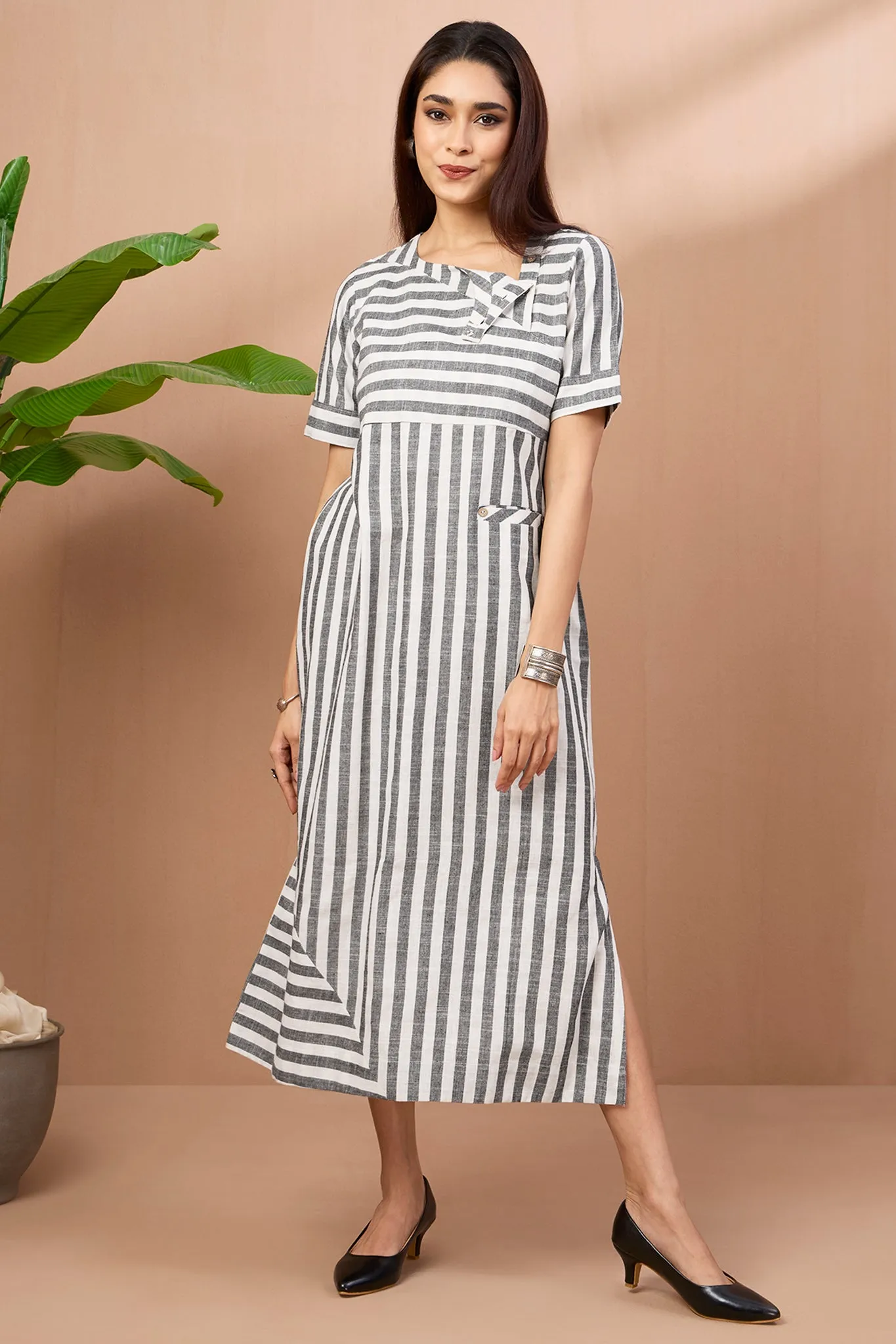 long slit dress - silver grey stripes