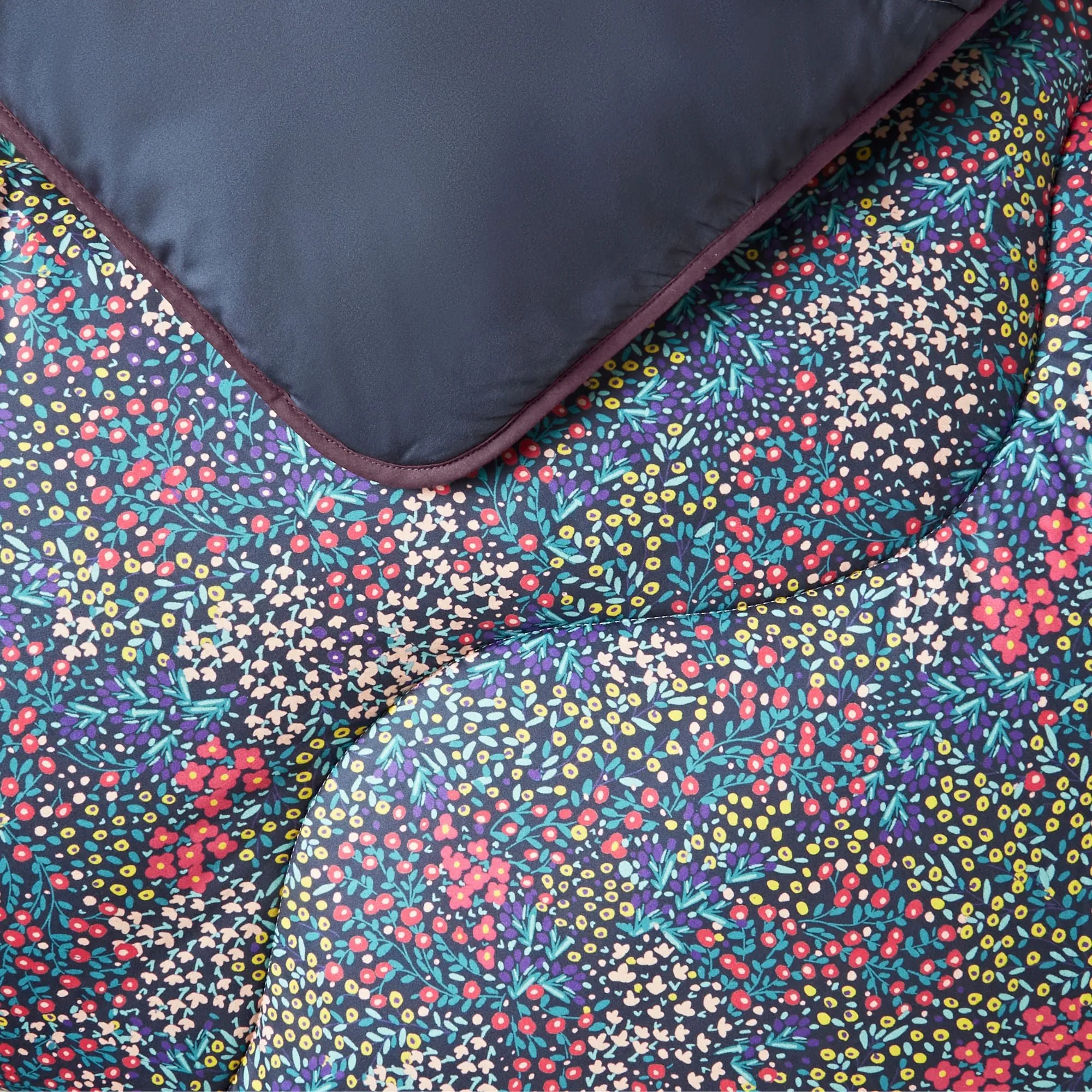 Night Lark® Midnight Bloom Coverless Duvet Set