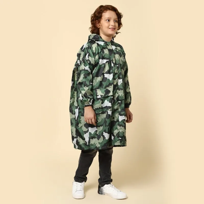 THE CLOWNFISH Archie Series Kids Waterproof PVC Longcoat with Adjustable Hood & Extra Space for Backpack/Schoolbag Holding. Plastic Pouch. Kid Age-8-9 years (Size-33-Green)