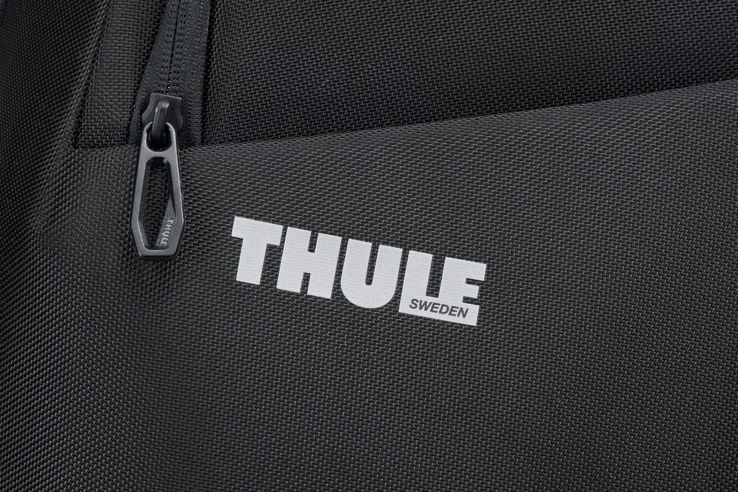 Thule Accent Convertible Backpack 17L - Black