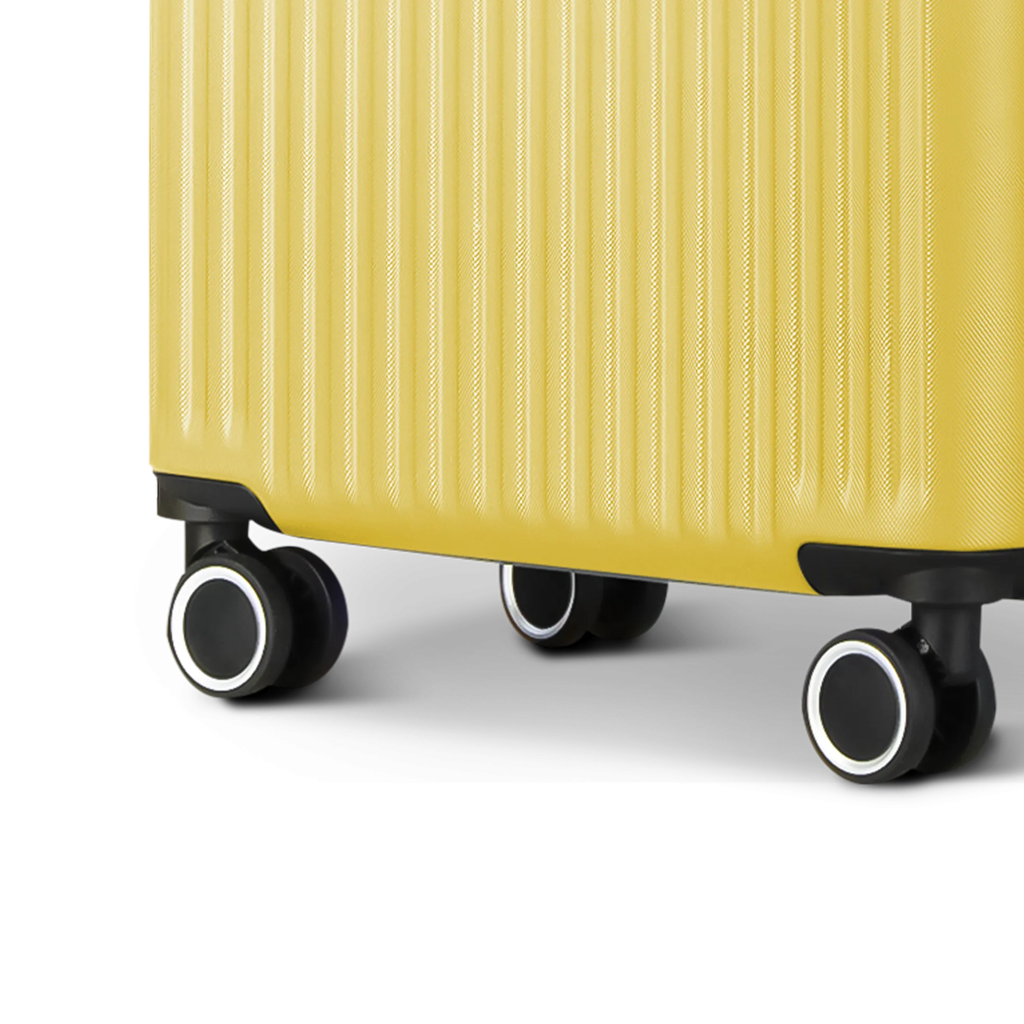 Vacay 28" Suitcase in Citrine